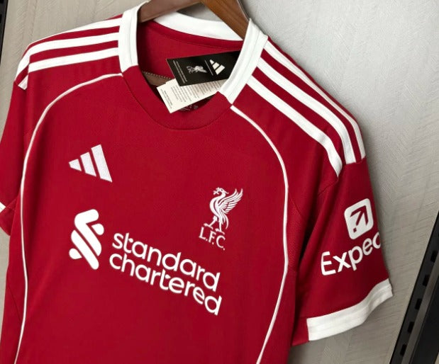 Liverpool Casa 25/26 - Versão Torcedor